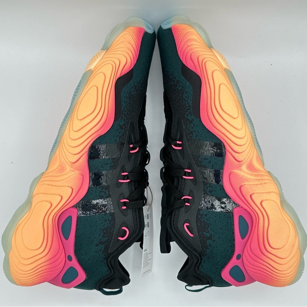 Men’s Adidas Trae Young 3 IE9303 Basketball Black Orange Lace-up Size 11.5 - Picture 7 of 10